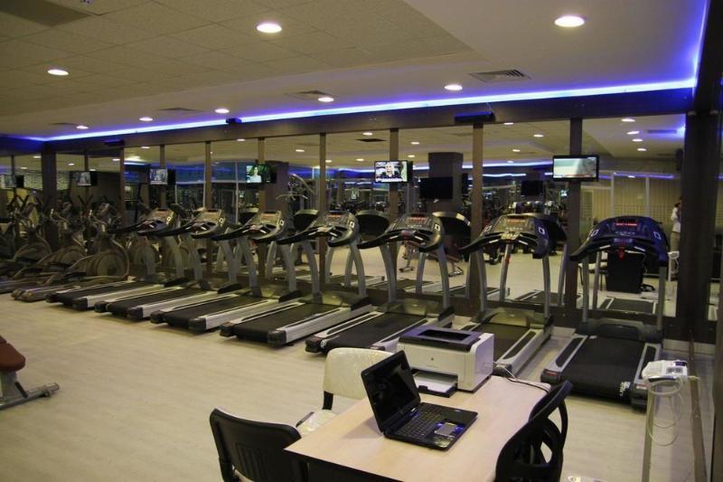 Imperial Park Hotel 이즈밋 외부 사진