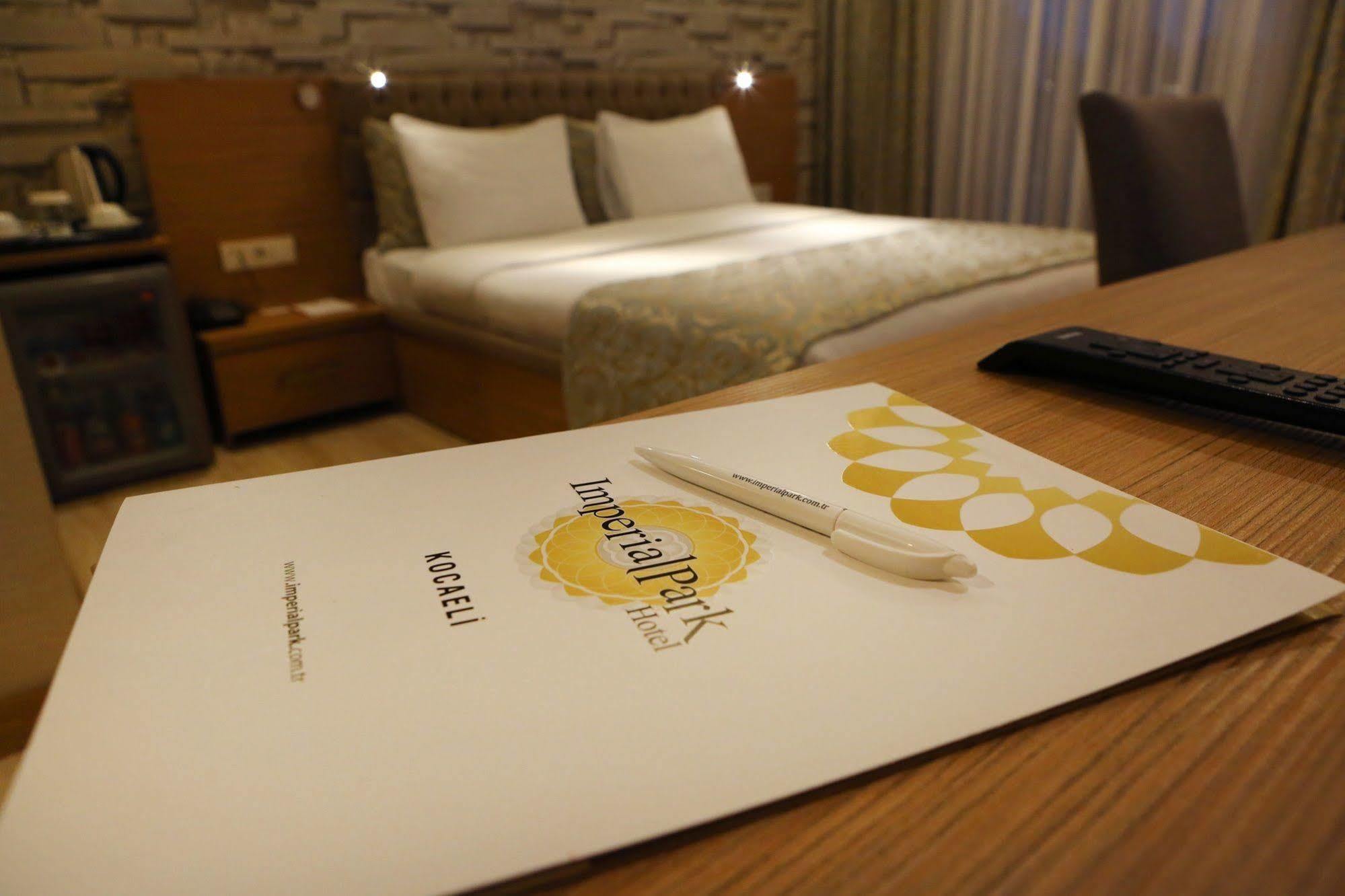 Imperial Park Hotel 이즈밋 외부 사진